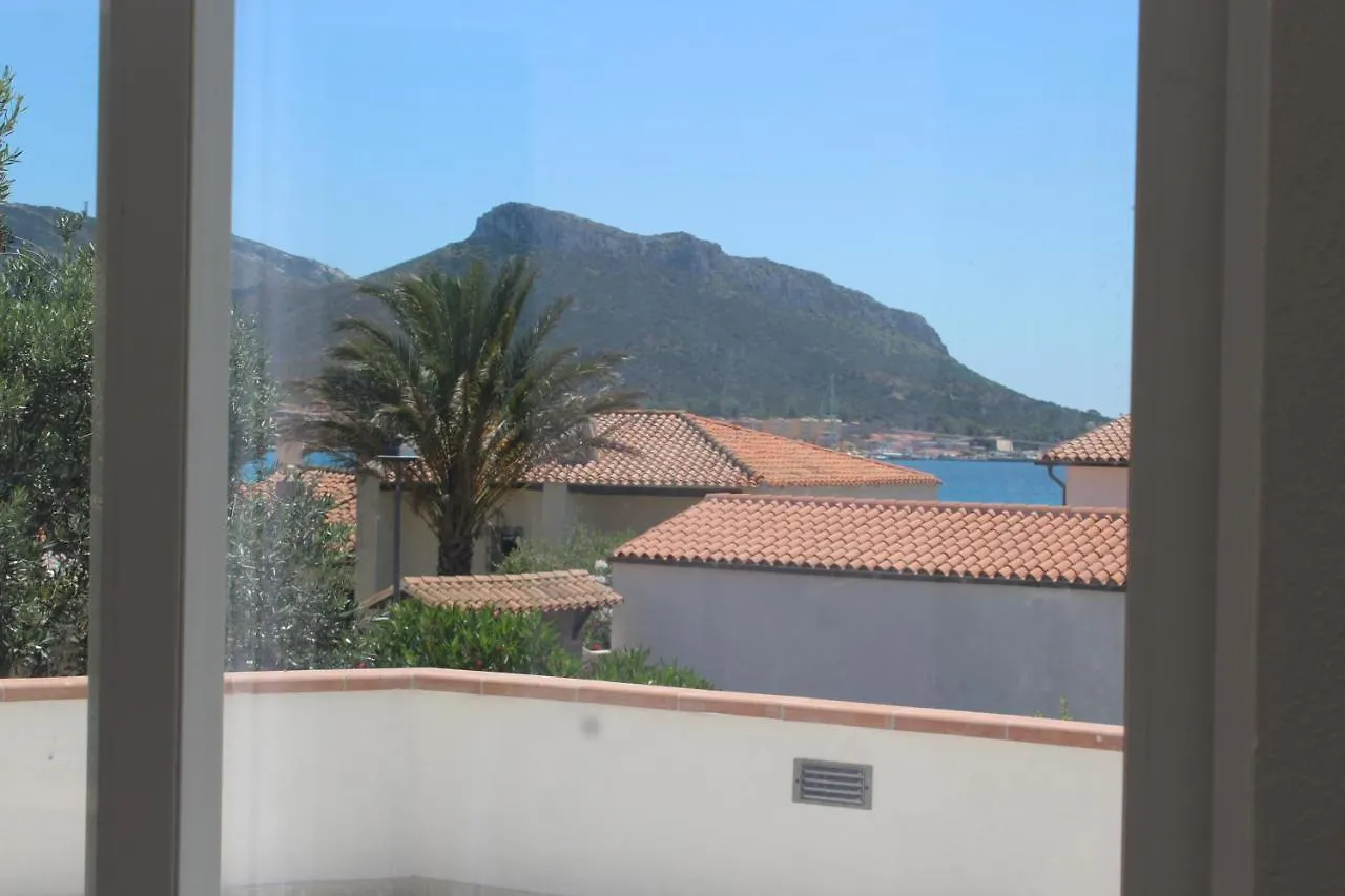 Bona Ciurrata Hotel Golfo Aranci Gæstehus